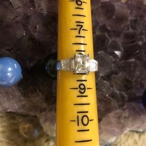 14k WG DMQ Ring w/Radiant Center and Baguettes 😎